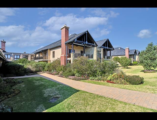 2 BEDROOM APARTMENT FOR SALE IN WATERFALL HILLS MATURE LIFESTYLE ESTATE